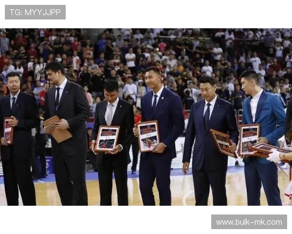 希尔德萨克拉门托回忆：昔日队友重聚，共话辉煌岁月